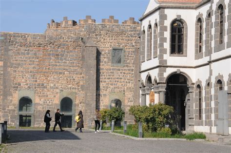 Diyarbak R Kale De Tarihe Yolculuk Haberi Arkeolojik Haber