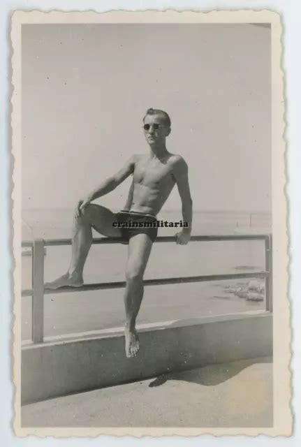 ORIG FOTO HALB nackte Soldat am Küste in ATHEN Griechenland 1942 nude