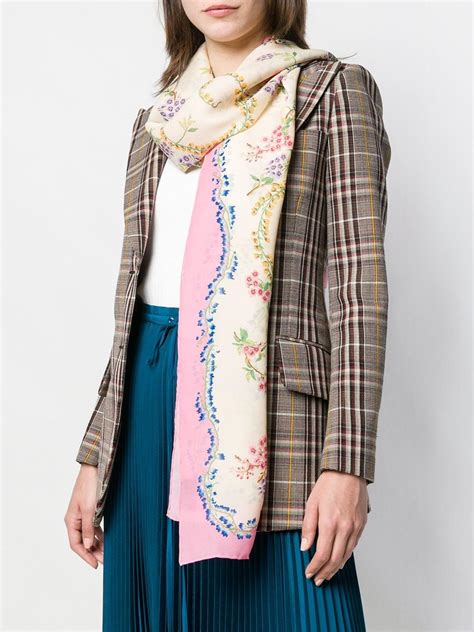 Gucci Floral Print Scarf In Pink Lyst