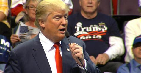 Donald Trump Throws A Fit After Microphone Malfunction Cbs News