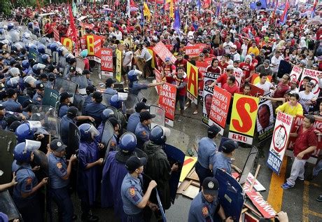 filipino protestors push effigy philippine president editorial stock
