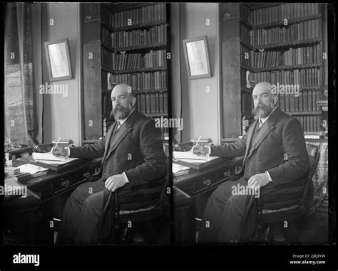Dr Nesbit Dr Nesbit Black And White Stock Photos And Images Alamy