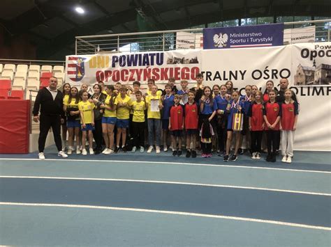 Halowe Mistrzostwa Powiatu Opoczyńskiego w Lekkiej Atletyce Dzieci i