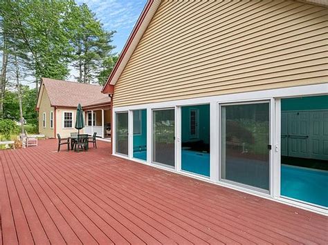 809 Chestnut Hill Rd Glocester Ri 02814 Mls 1343201 Zillow