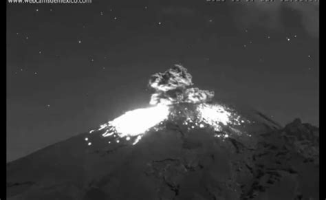 El Volc N Popocat Petl Registra Impresionante Explosi N Telemar Campeche