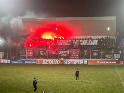 Foto Bannerul Afi At De Suporterii Celor De La Csa Steaua La Meciul