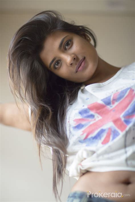Aishwarya Rajesh Photos Aishwarya Rajesh Pics Photo Gallery Hot Sexy Aishwarya Rajesh