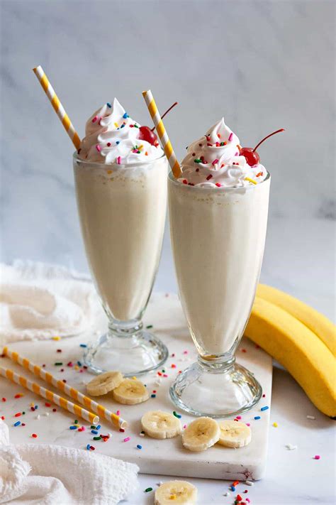 Best Ever Banana Milkshake Recipe Foodtasia