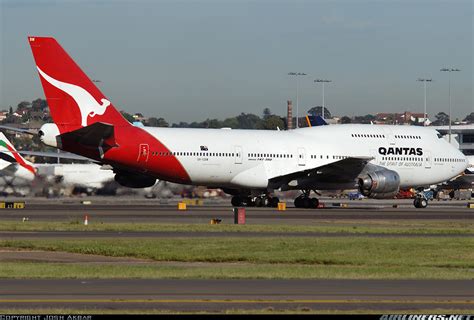 Boeing 747 338 Qantas Aviation Photo 0990240