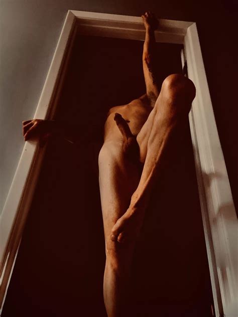 Through The Doorway Nudes ArtGW NUDE PICS ORG