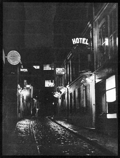 Brassai 06 Bianco E Nero Parigi Di Notte Fotografia Di Strada