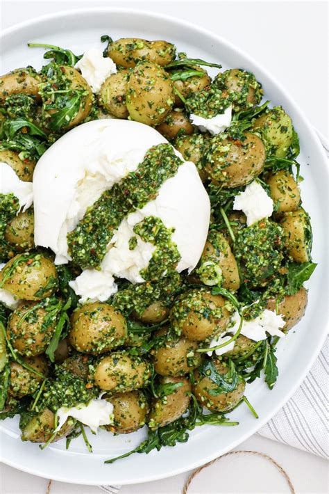 Kartoffelsalat med pesto og burrata Opskrift på pestokartofler