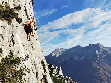 69 24 25 Via Ferrata De