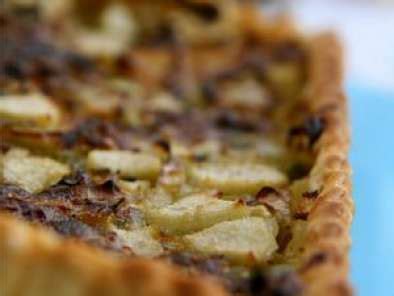 Poireaux Roquefort Et Poires Pour Une Tarte Fondante Recette Ptitchef