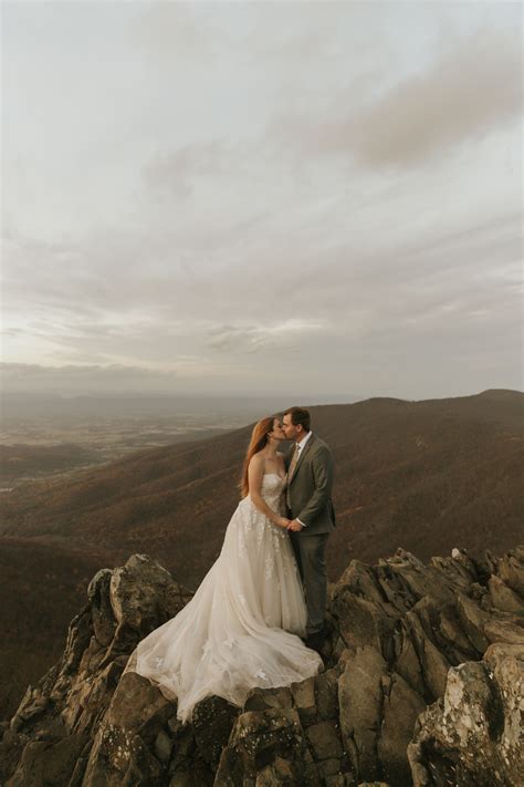 Shenandoah Sunrise Elopement At Hawksbill Artofit