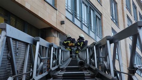 Gesundheitsamt Wegen Brand Geschlossen Antenne Sachsen