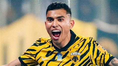 Video Orbelín Pineda la sigue ROMPIENDO en Grecia y anota con el AEK