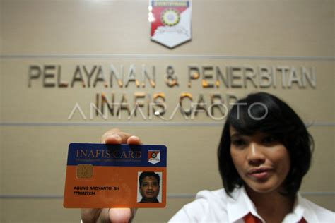 KARTU IDENTIFIKASI INAFIS ANTARA Foto