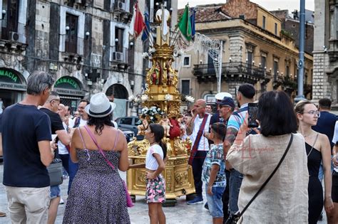 Santagata Stasera Torna La Processione Ieri Il Velo Rosso Foto