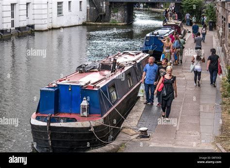 Houseboat Uk Town Hi Res Stock Photography And Images Alamy