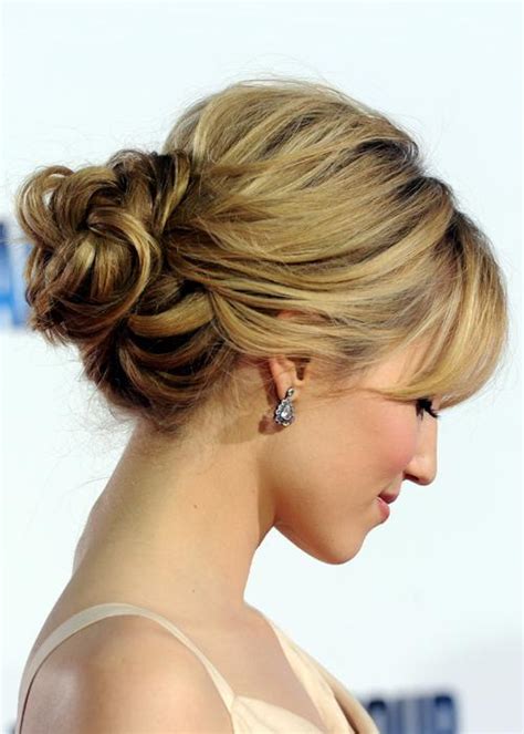 Of The Prettiest Celebrity Updos Elle Canada Magazine Beauty