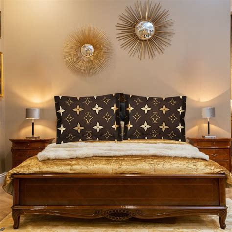 Brown Pillow Shams With Gold Star Design Luxurious Gold Stars on Rich Brown Background Bedroom ...