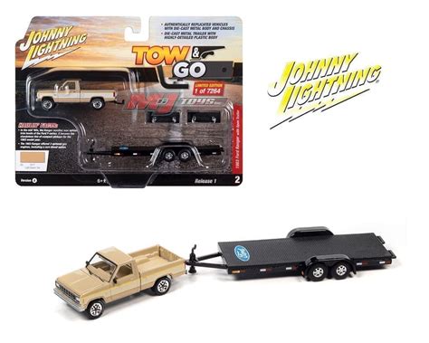 Johnny Lightning 1:64 Tow & Go 2023 Release 1 Version A 1983 Ford ...