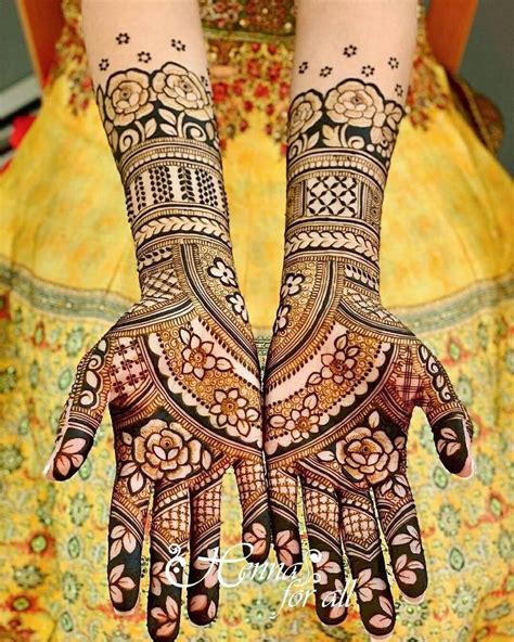 Top Floral Mehndi Patterns That Speak Volumes About The Bride