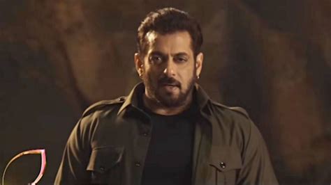 Bigg Boss Season Salman Khan Gives Gabbar Singh Vibes In New