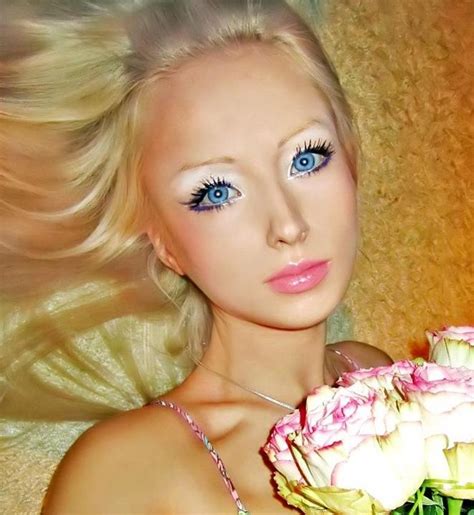 266176 Valeria Lukyanova World S Most Convincing Real Life Barbie Girl