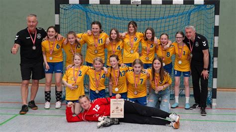 Wjd Hsg Feiert Landesmeisterschaft Beim Finale Dahoam Hsg Ahrensdorf