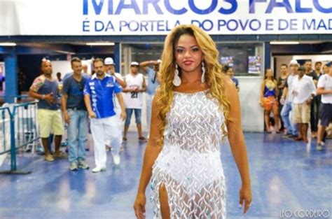 Bianca Monteiro Rainha De Bateria Da Portela Revista Soberana