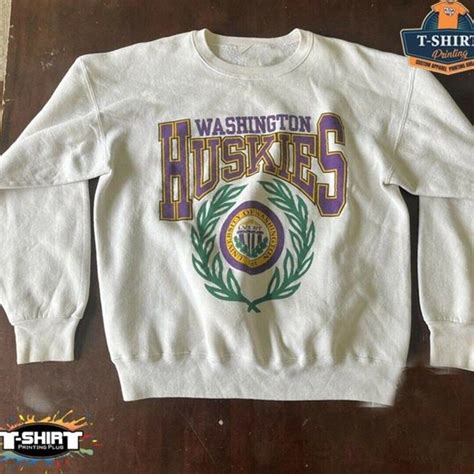 Vintage University of Washington Logo Sweatshirt, NCAA Washington ...