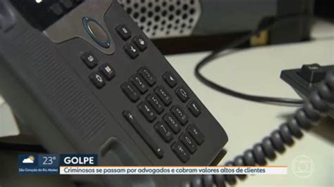 Vídeo Estelionatários aplicam golpe se passando por escritório de