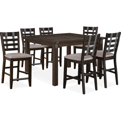 Hampton Dining Collection