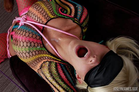 Horny Hot Babe Joslyn James Taking Two Horny Guys 10 Photos