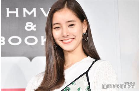 新木優子、サウナで“すっぴん”ドアップショット公開「破壊力すごい」「美しすぎる」の声 Newscafe