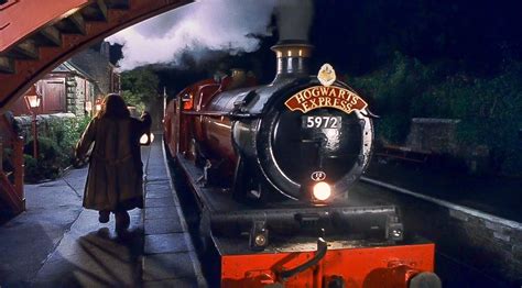 Harry Potter And The Sorcerers Stone Hogwarts Express At Hogsmeade