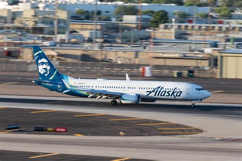 Alaska Airlines Boeing 737 N291BT 5364 Robert Flickr