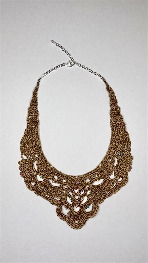 Collier Plastron Dentelle Et Perles De Verre By Edith