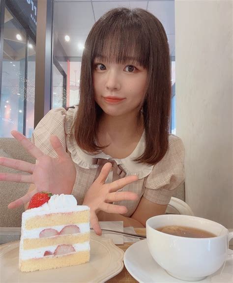 天使ちゃん👼 On Twitter おはよう໒꒱·ﾟ 朝からスイーツテロ🍰🍓 ケーキは、昔からいちごのショートケーキがいちばん好きなんだぁ