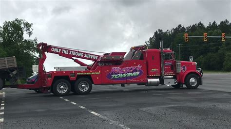 Waggys Towing Peterbilt 378 Loud Jake Brake Straight Pipes Youtube