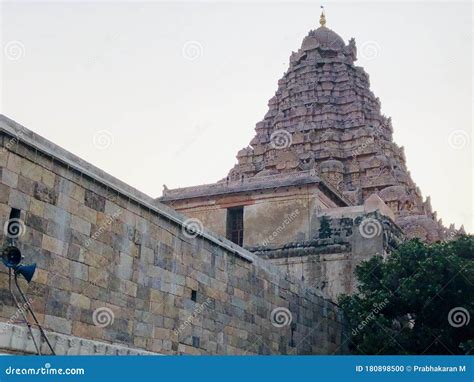 Ancient Brihadeeswarar Temple in Gangaikonda Cholapuram, Tamil Nadu Stock Photo - Image of ...