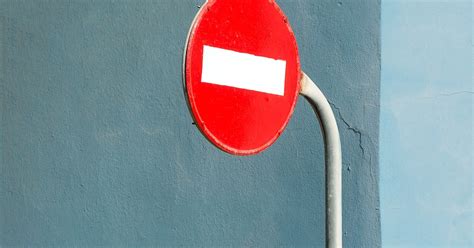 Przez to miasto nie przejedziesz samochodem. Wprowadzono urzędowy zakaz ...