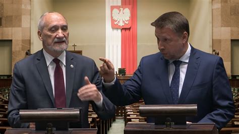 A Macierewicz Dali Cie Si Nabra Tvn Owi Tv Republika Youtube