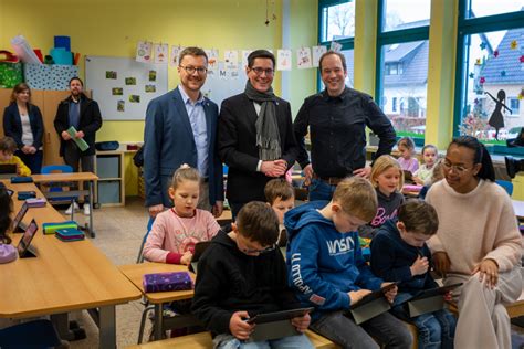 Digitalisierung Der Schulen Stadt Zieht Positive Zwischenbilanz