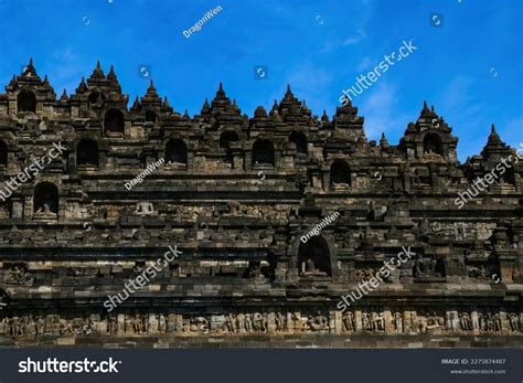 1,765 World's Largest Buddhist Temple Images, Stock Photos & Vectors ...