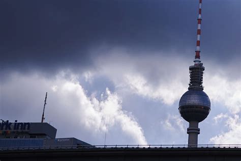 Wetter In Berlin Und Brandenburg Gewitter Und Starkregen