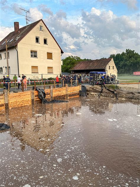 Nürnberg Schweres Unwetter stürzt Region ins Chaos 250 Einsatzkräfte