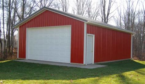 4 Tips to Choose Pole Barn Garage Kit and 4 Steps to Build It